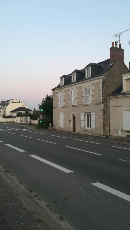 בלואה Appartement Spacieux Vue Sur Loire Proche Du Centre מראה חיצוני תמונה
