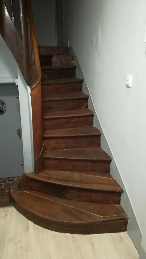 בלואה Appartement Spacieux Vue Sur Loire Proche Du Centre מראה חיצוני תמונה